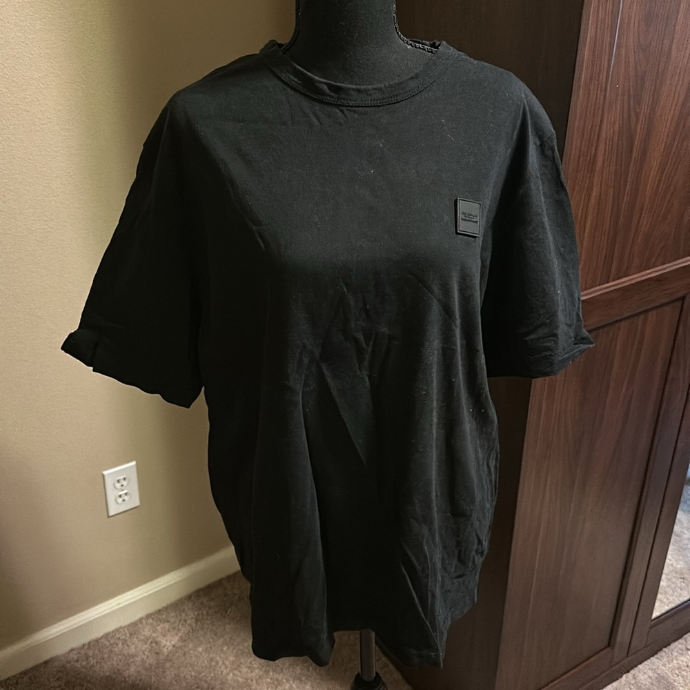 Black Men’s H&M Short Sleeve Cotton Tee